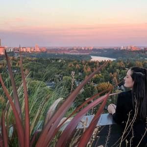 Meet your Posher, Kelly